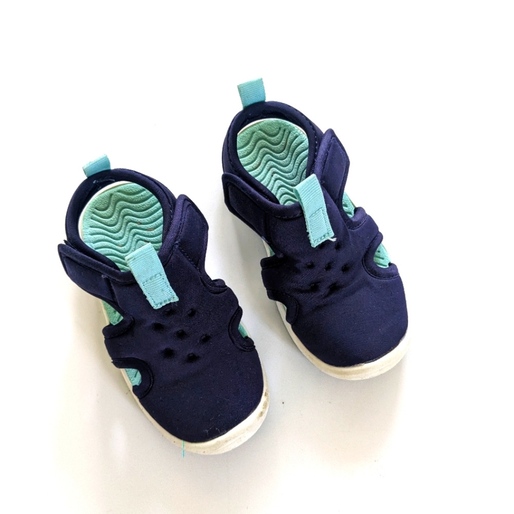 Cat & Jack Blue Water Shoes - Size 7